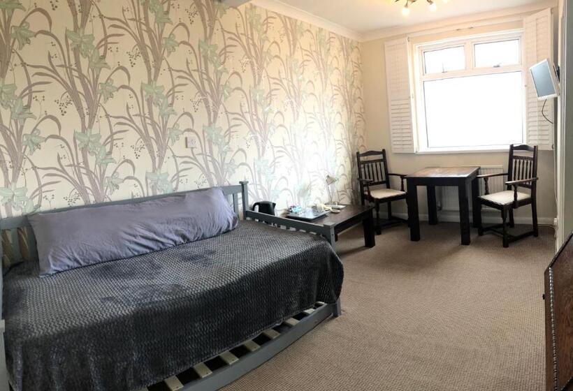 اتاق سوپریور, The Moorland