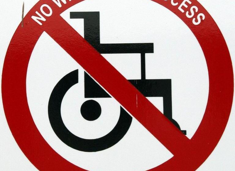 اتاق اکونومی یک تخته, The Moorland