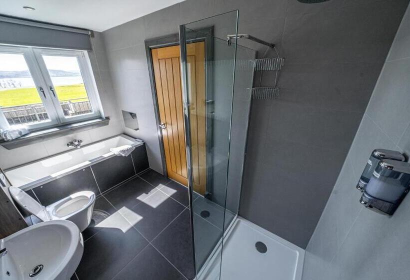 غرفة ديلوكس مزودة بشرفة, Oak Tree Inn