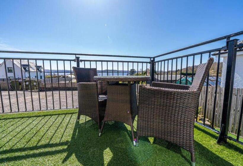 غرفة ديلوكس مزودة بشرفة, Oak Tree Inn