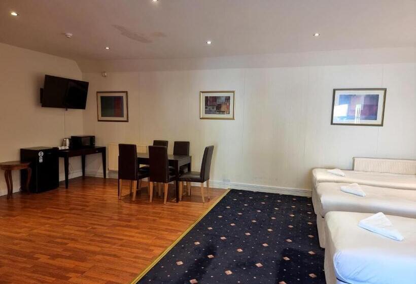 اتاق خانوادگی با سرویس بهداشتی مشترک, Park View House