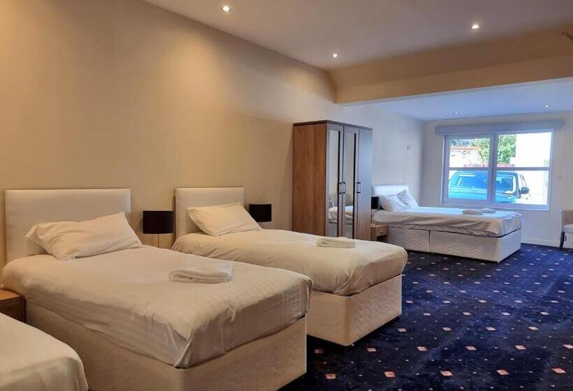 اتاق خانوادگی با سرویس بهداشتی مشترک, Park View House