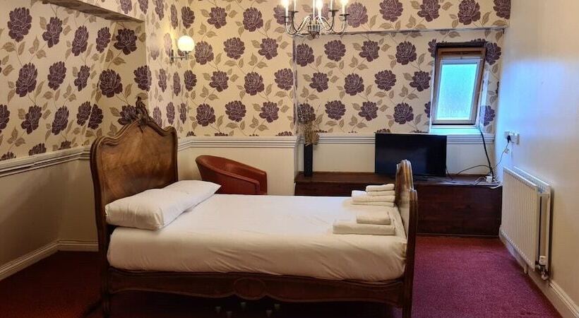 スタンダードルーム, Rothwell House