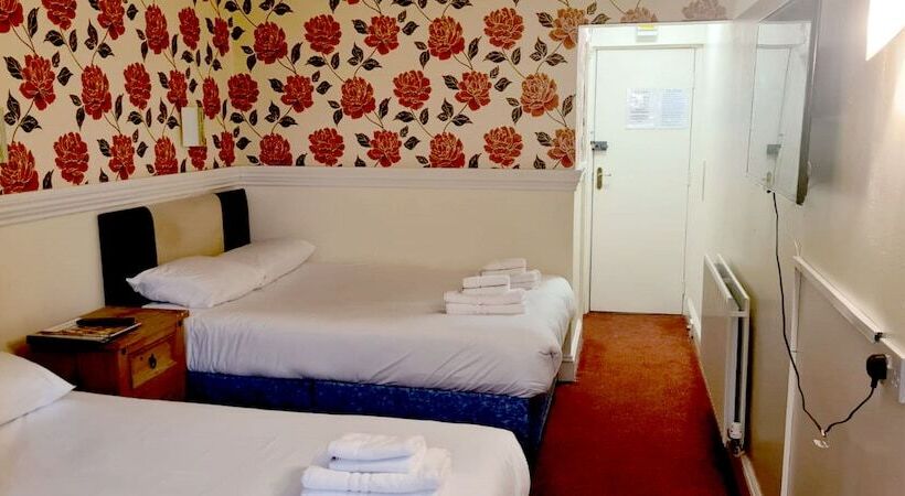 スタンダードトリプルルーム, Rothwell House