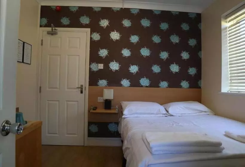 اتاق استاندارد, Debden Guest House