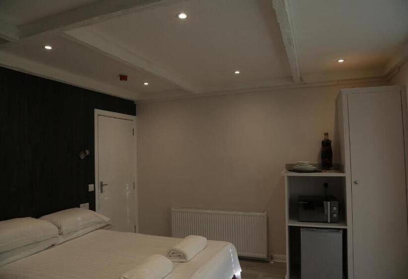 Номер Стандарт Совместная Ванная, Debden Guest House