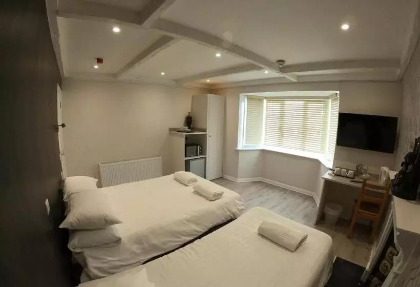 اتاق استاندارد با سرویس بهداشتی مشترک, Debden Guest House