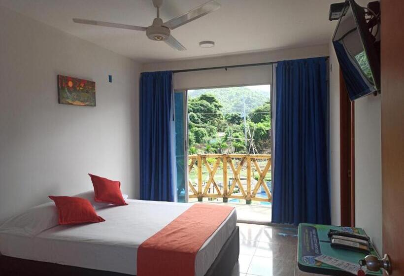 اتاق خانوادگی, La Rivera Playa Palomino