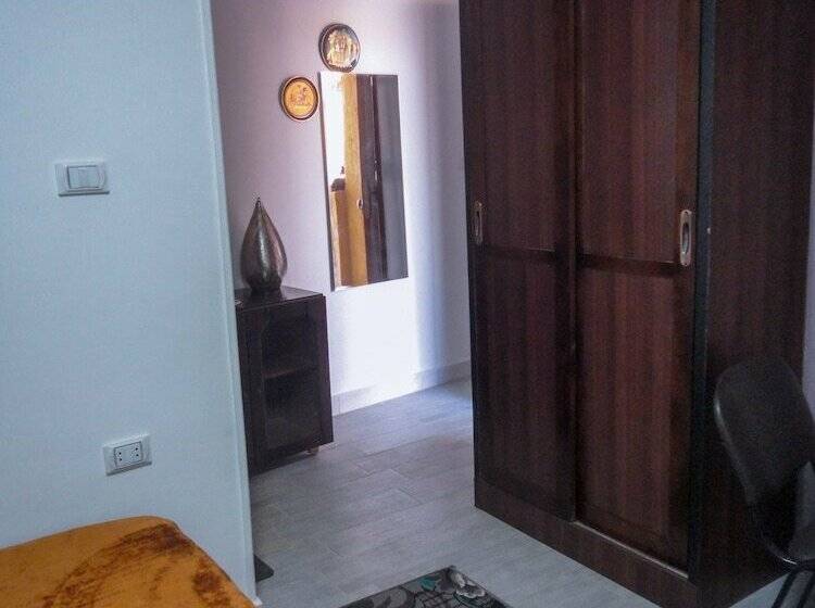 اتاق لوکس, Key Of Pyramids View Inn