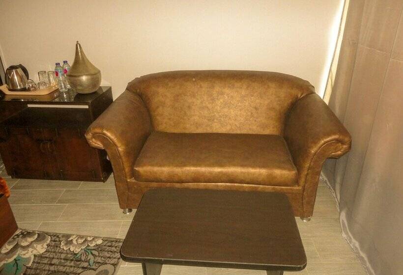 اتاق لوکس, Key Of Pyramids View Inn