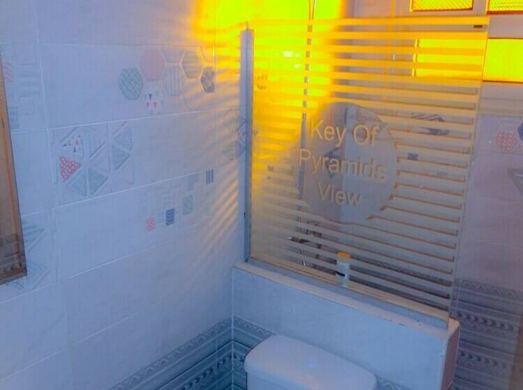 اتاق لوکس, Key Of Pyramids View Inn