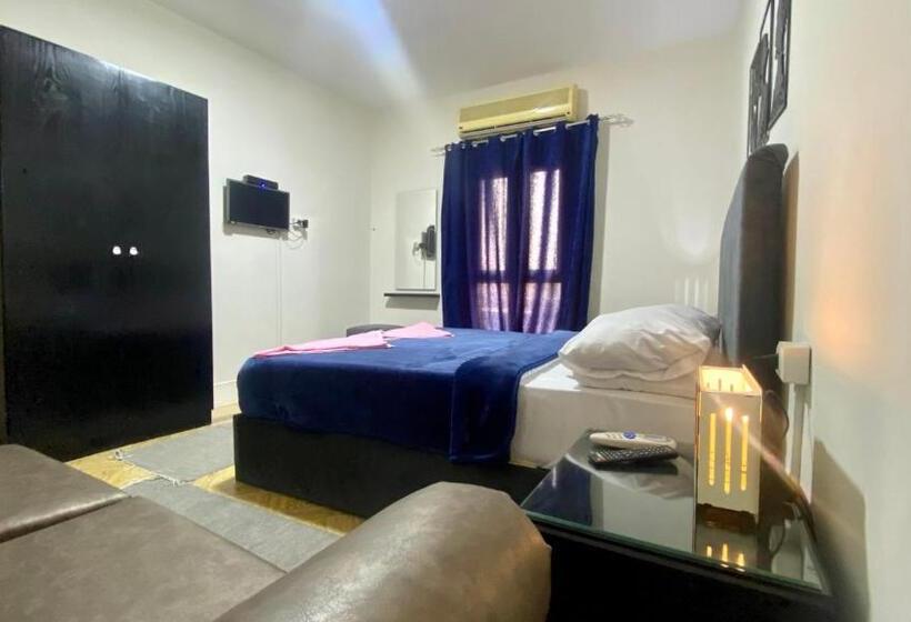 اتاق استاندارد سه تخته با چشم‌انداز, Key Of Pyramids View Inn