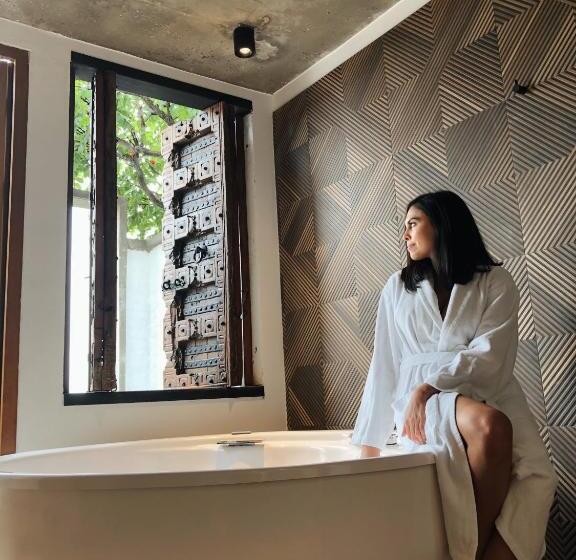 프레지덴셜 스위트, Alko Hotel Casa Nispero