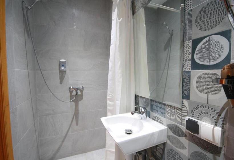 اتاق سوپریور چهار تخته, Riad Miel & Une Nuit