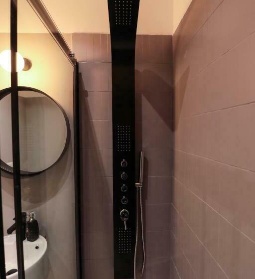 سوئیت با وان آب گرم, O.effe. Suites / Vatican