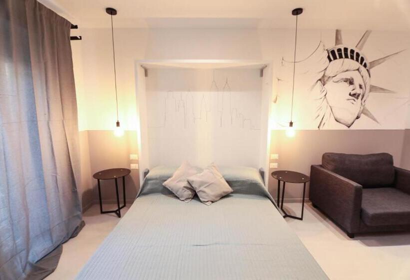 سوئیت با وان آب گرم, O.effe. Suites / Vatican