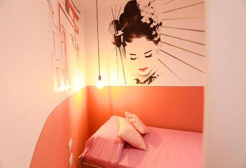 اتاق استاندارد یک نفره, O.effe. Suites / Vatican