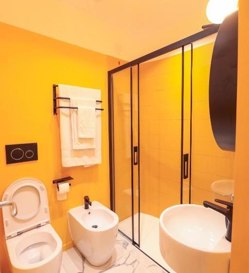 سوئیت با وان آب گرم, O.effe. Suites / Vatican