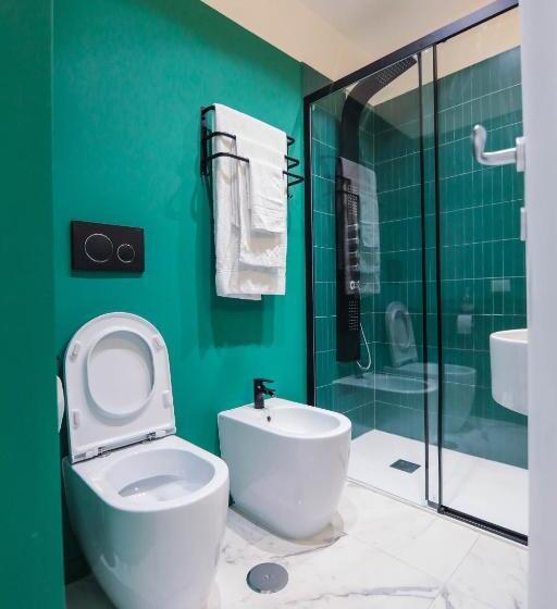 اتاق استاندارد, O.effe. Suites / Vatican