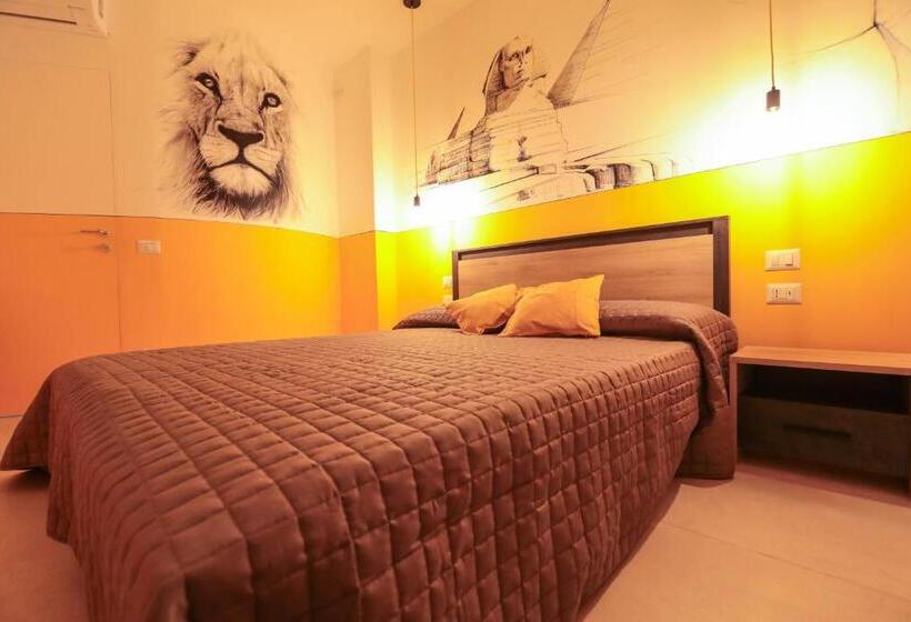 سوئیت با وان آب گرم, O.effe. Suites / Vatican