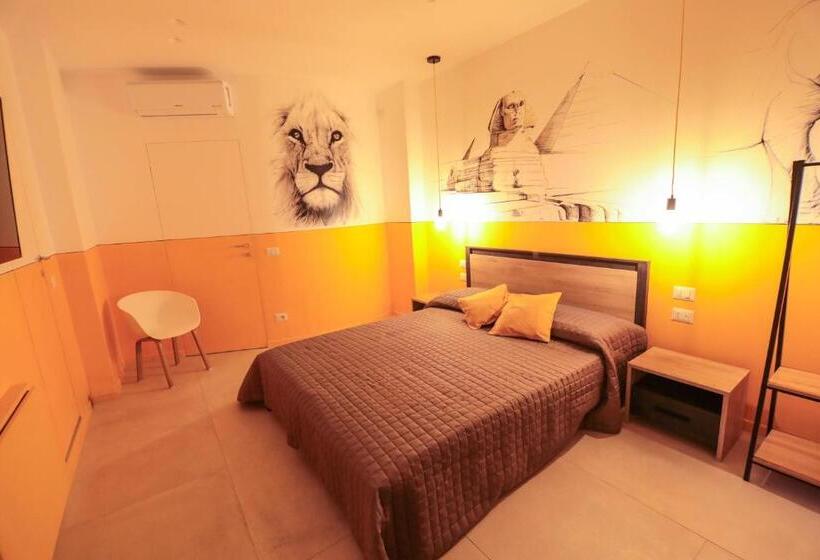 سوئیت با وان آب گرم, O.effe. Suites / Vatican