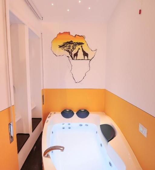 سوئیت با وان آب گرم, O.effe. Suites / Vatican