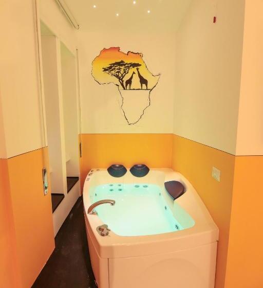 سوئیت با وان آب گرم, O.effe. Suites / Vatican