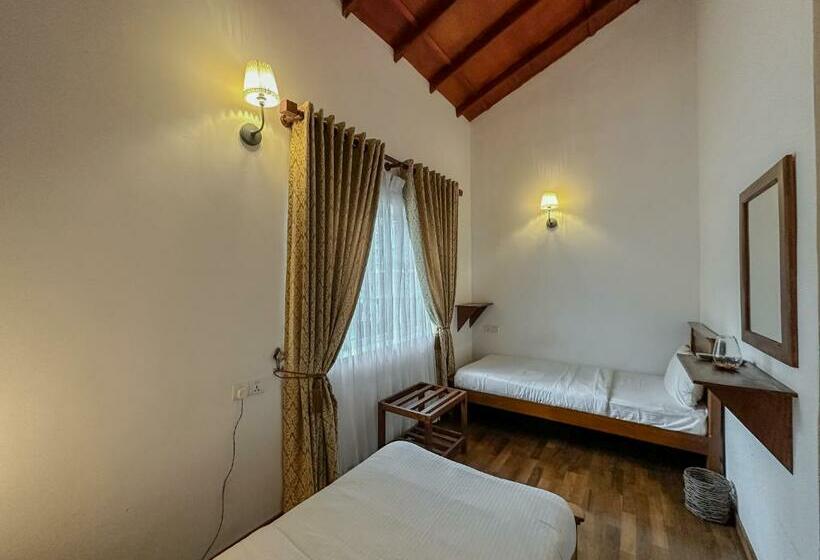 Standard Room, Grace