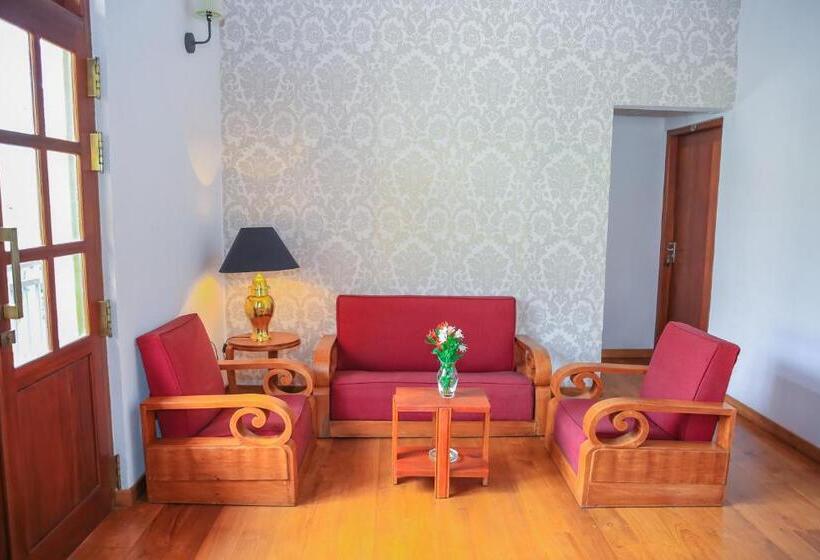 3 Bedroom Apartment, Grace