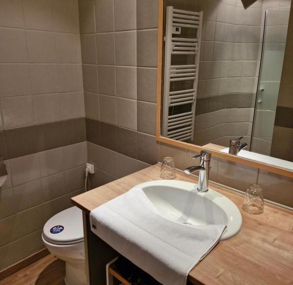 Standard room with outdoor bath, Le Domaine De Bella