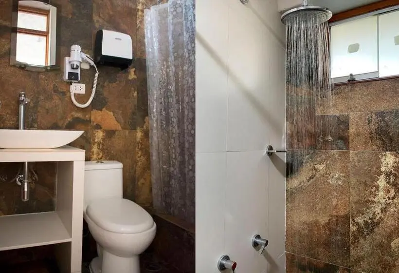 اتاق لوکس چهار تخته, La Casa De Santiago