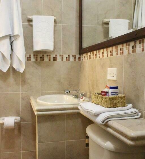 スタンダードルーム, Solaris