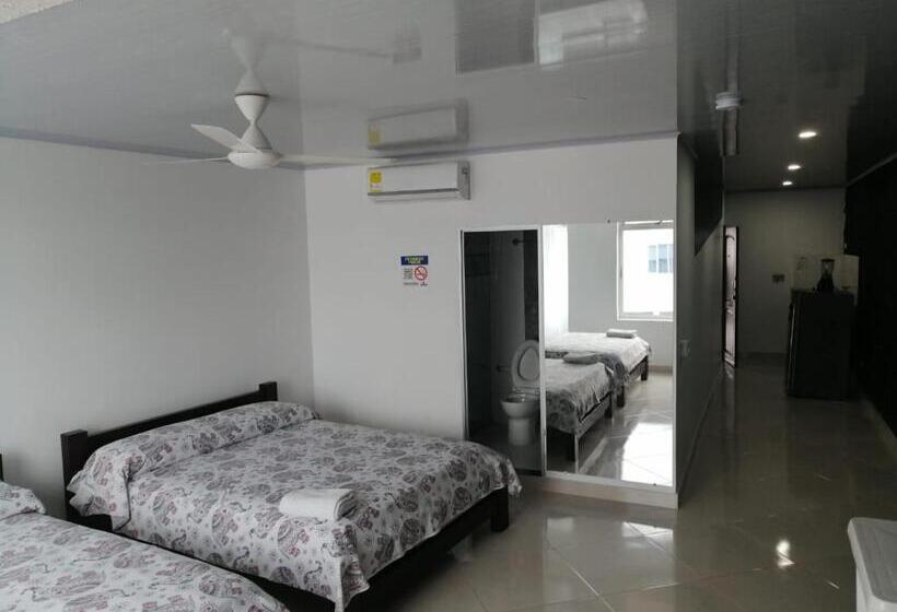 스탠다드 룸 더블 침대 2개, Tania