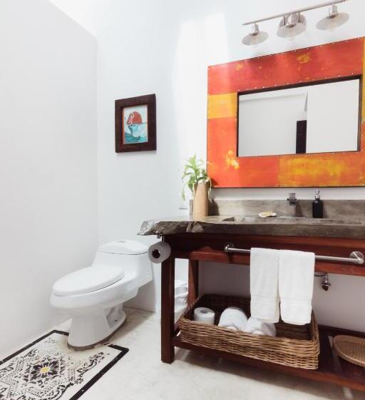 Deluxe Suite King Bed, Villas Los Olivos