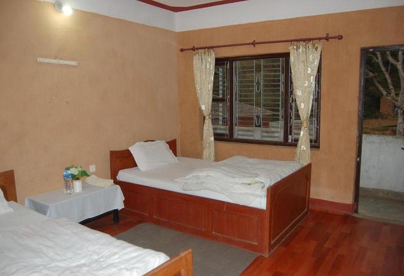 اتاق استاندارد با بالکن, Shrestha Hotel & Restaurant