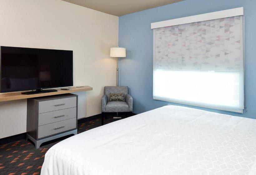 带大床的套房, Holiday Inn Fort Worth   Alliance By Ihg