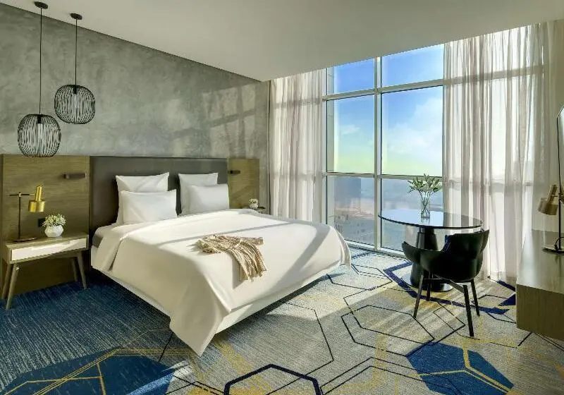 سوییت لوکس, Pullman Sharjah