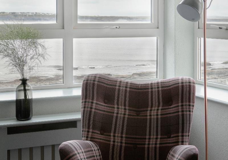 سوییت اجرایی, Pullman Sharjah