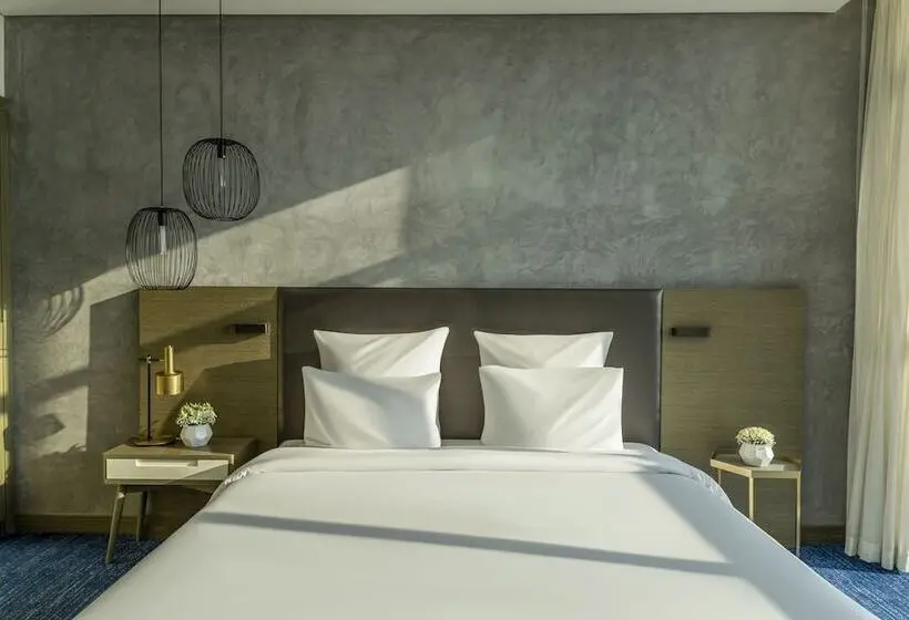 سوییت لوکس, Pullman Sharjah