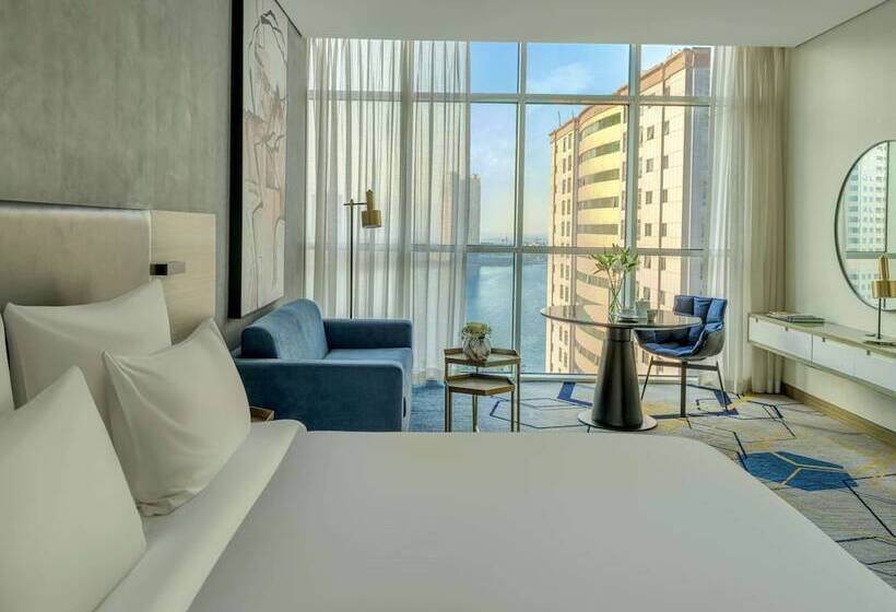 سوییت اجرایی, Pullman Sharjah