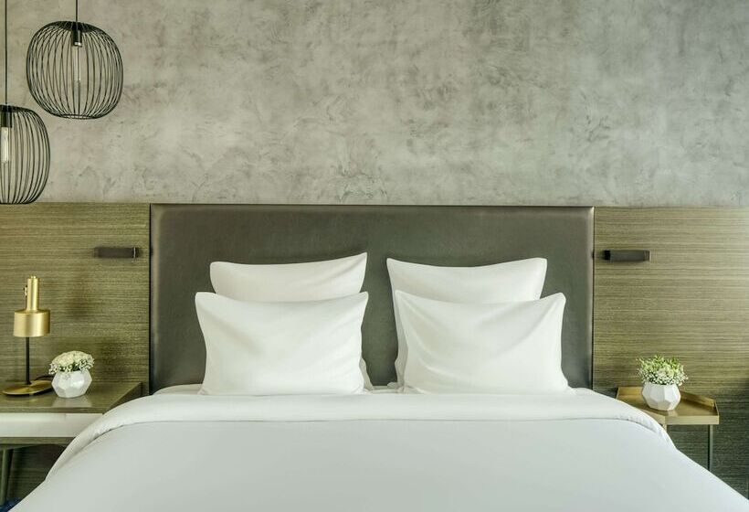 اتاق سوپریور با چشمانداز شهر, Pullman Sharjah