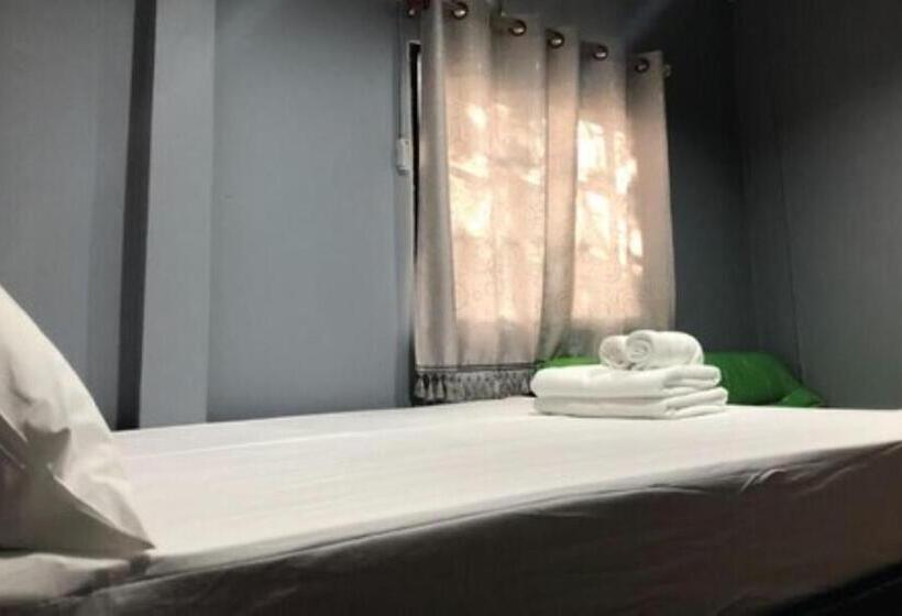 Номер Стандарт, The Money Inn