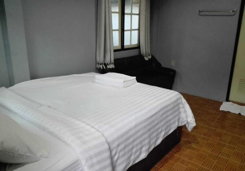 Номер Стандарт, The Money Inn