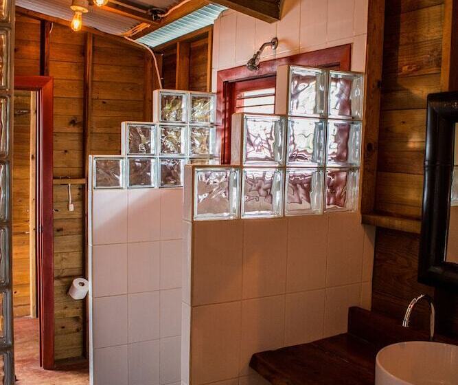 Бунгало Deluxe, The Sea Monkey