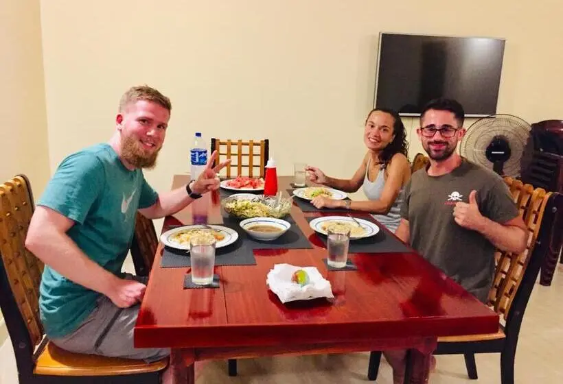 ファミリールーム, Sweet Home Tourist Rest, Cooking Classes & Tours