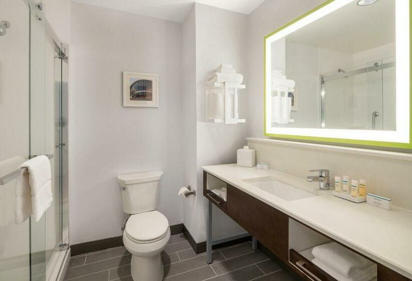 اتاق استاندارد, Hampton Inn & Suites Raleigh Midtown