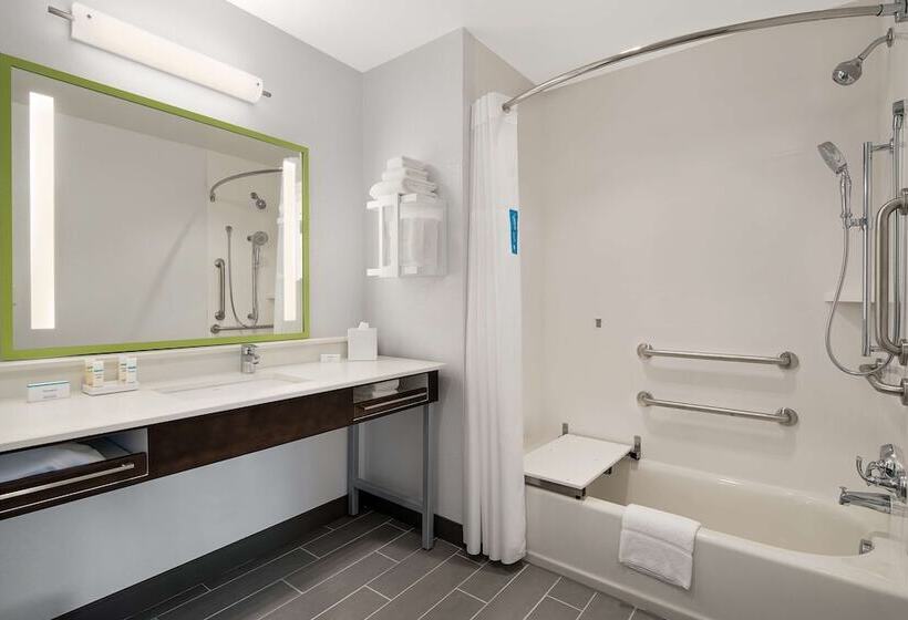 سوئیت برای معلولان, Hampton Inn & Suites Raleigh Midtown