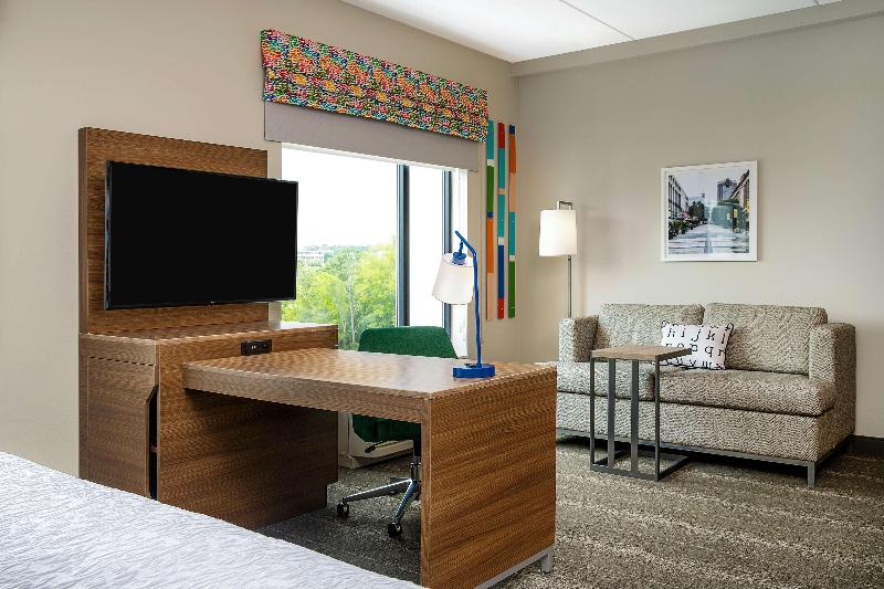 سوئیت با تخت بزرگ, Hampton Inn & Suites Raleigh Midtown