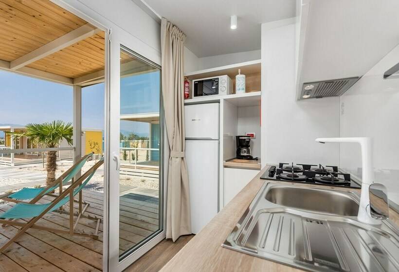 Дом 1 Спальня, Mobile Homes Camping Omišalj