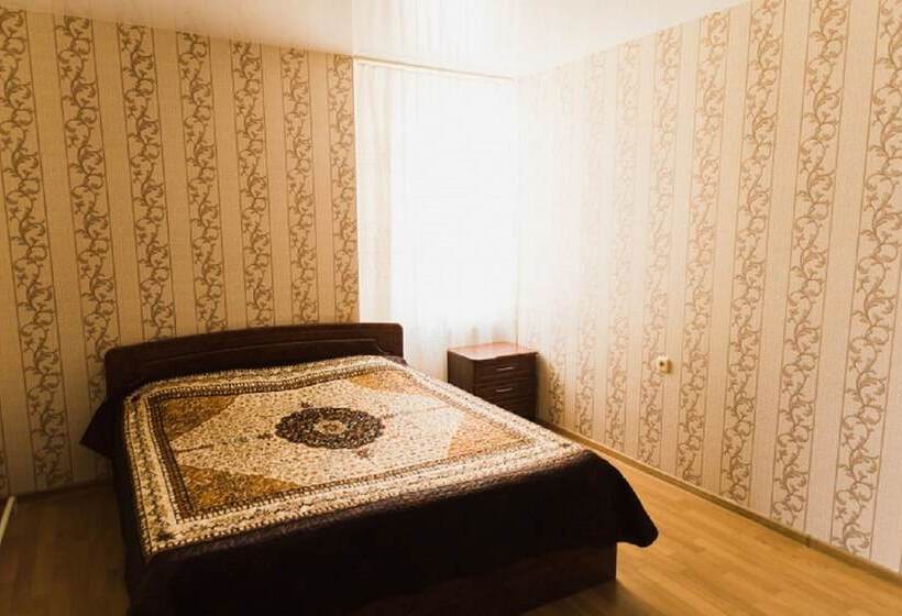 اتاق راحتی با چشمانداز دریا, Guest House Klever
